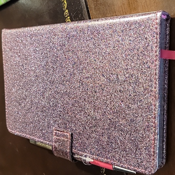 NWT Victoria’s Secret Limited Edition Dream Angels glitter notebook& glitter pen - Picture 5 of 5